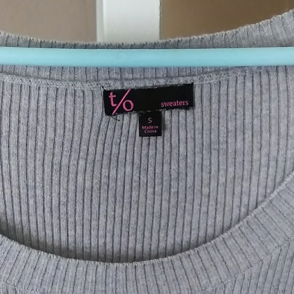 Dress - Picture 3 of 5